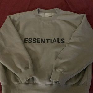 Essentials Sweatshirt size Medium
